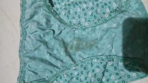 girls used panty