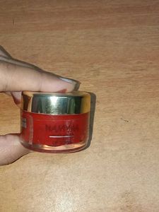 Namyaa Lip scrub