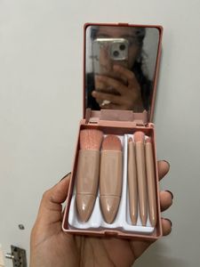 Foxtale brush set new
