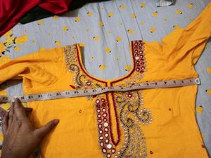 Yellow Suit3