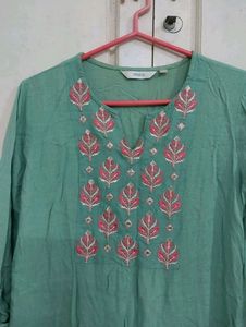 Avaasa &amp; Max Kurta