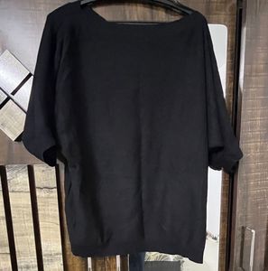 Black Top Light Sweater Type
