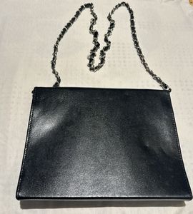 Fashionable Sling Bag