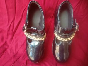 Black Shoes
