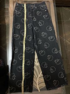 *Final Offer* H&amp;M x Simpsons Jeans
