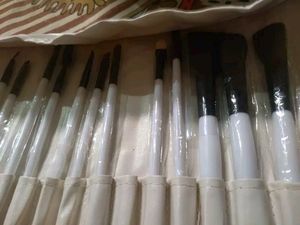 Professional Wood Make Up Brushes Sets