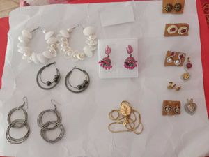 10 Necklaces And 9 Sets Of Ear Rings