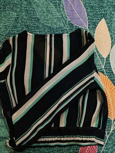 sassafaras stylish crop top