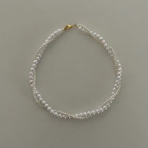 Pearls Twisted Necklace