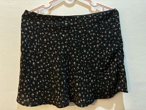 Floral Miniskirt H&amp;M (XS-S)