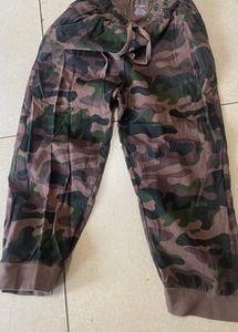 Like New 3/4th Cargo Best Quality Size 32