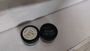 Silver Pearl And Golden Pear Powder