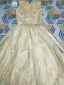 Elegant Champagne Gold Floral Net Gown – Perfect f