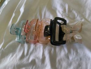 Trendy Assorted Claw &amp; Butterfly Hair Clips Set
