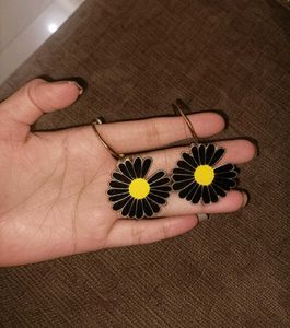 Daisy Flower Earrings