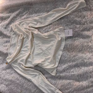 Aesthetic lace detail white fitted top