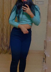 Crisscross waist top