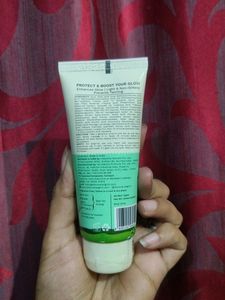Pilgrim 2% Niacinamide Glow Sunscreen
