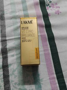 Lakme Vit C Pro Brilliance Serum