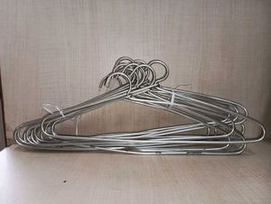 METAL HANGERS