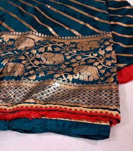 Silk Saree : Ainmal Printed Teal and Gold