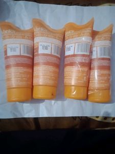 4 Face Wash Dabur Vatica