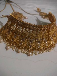 Elegant Gold Jewelry Set
