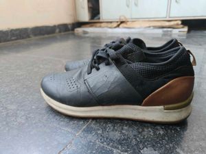 Stylish Black Sneakers