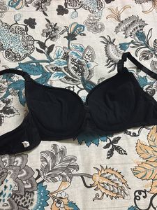 Double cupped underwired Bra