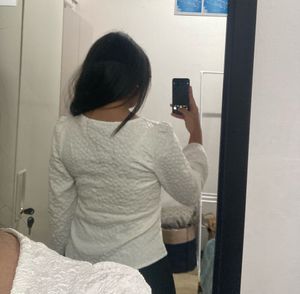 korean style Classic white tops 🤍