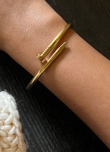 master dupe of cartier screw bracelet