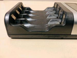 Hako Battery Charger