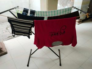 6 Stainless steel Used Mugs N Cloth Stand