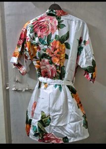 Urbanic S Robe