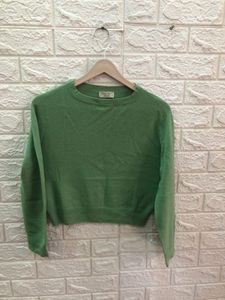 Green cute crop sweater✅🍬💗