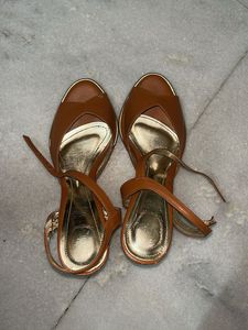 Brown Open-Toe Heels 3 Cm Dressberry Size36