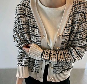 Beige &amp; Black Patterned Knit Cardigan