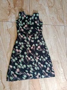 2 sleeveless Frock Set For Womens