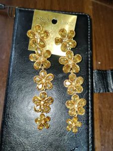 Golden Diamond Flower Long Earring