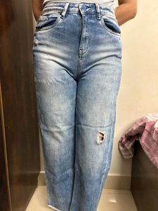 Distressed Wide Leg Jeans