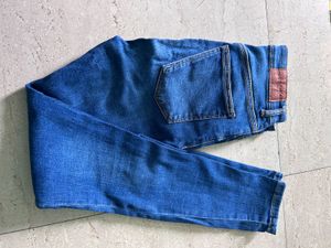 Bershka Skinny Fit Jeans