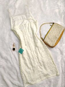 ✨White Lace Bodycon Dress✨