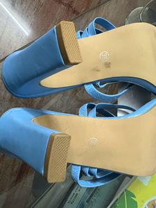 Brand New Blue Heels 👠