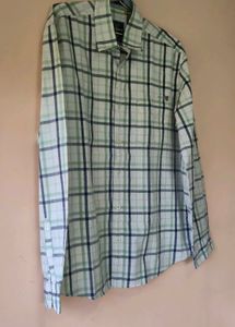 Men&#39;s Casual Shirt