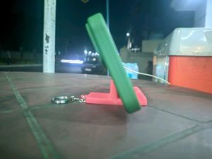 Keychain Phone Stand - Cute &amp; Portable! 2pcs