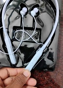 Boat Bluetooth Earphone New Not Used