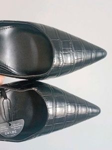 Mango Pumps
