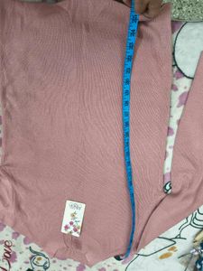 New with Tag Mock Neck sweater 36 bust