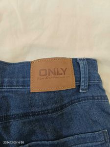 Women Blue Skinny Fit High-rise Jeans