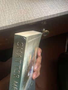 Shatter Me by Tahereh Mafi